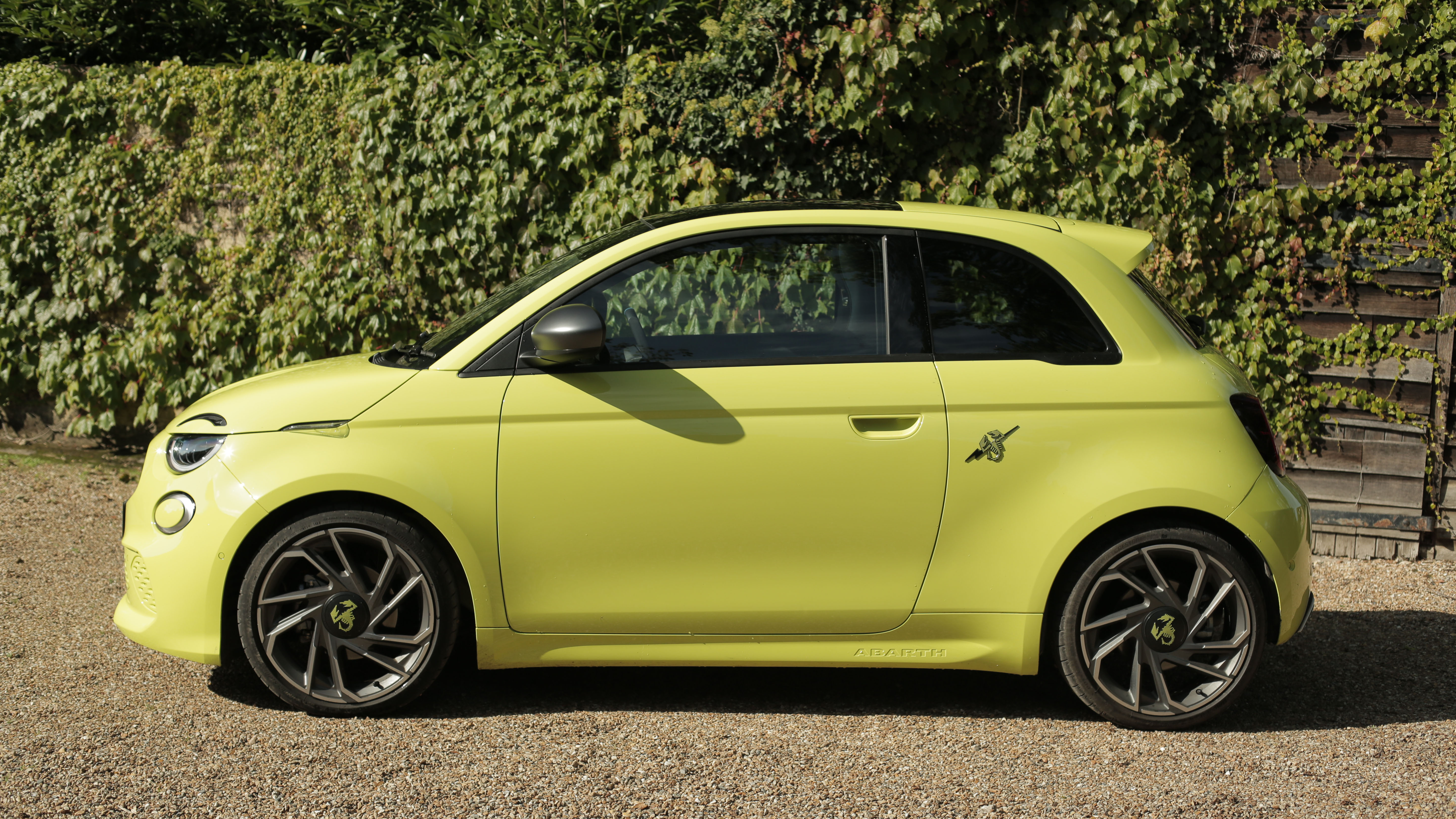 ABARTH 500 ELECTRIC HATCHBACK 114kW 42.2kWh 3dr Auto